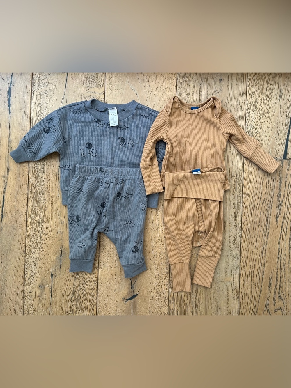 4 piece 0-3 month Baby Boy Neutral Girl Long Sleeve Set Lion Ribbed Old Navy
